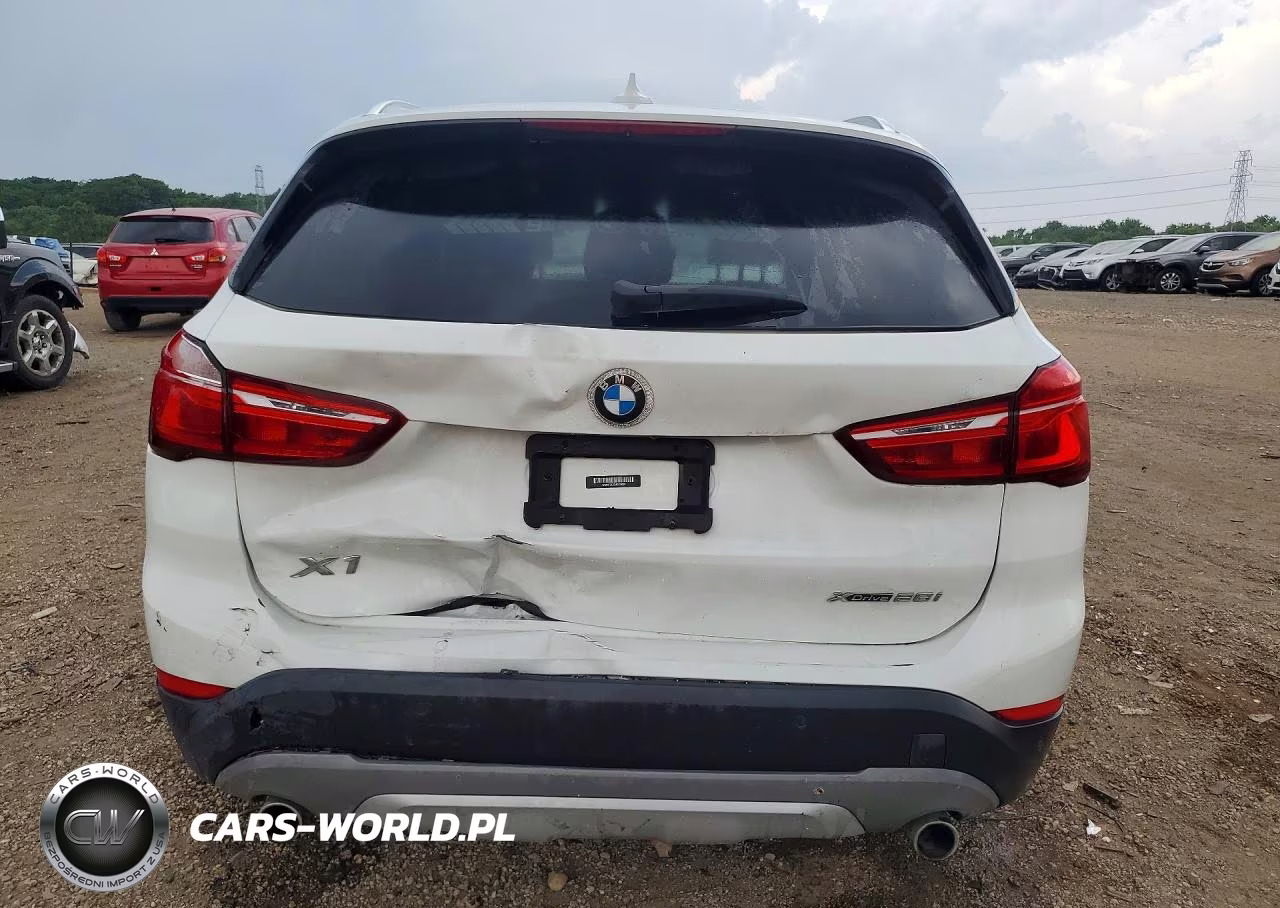 2018 BMW X1 xDrive28I VIN:WBXHT3C30J5L28009 - 6