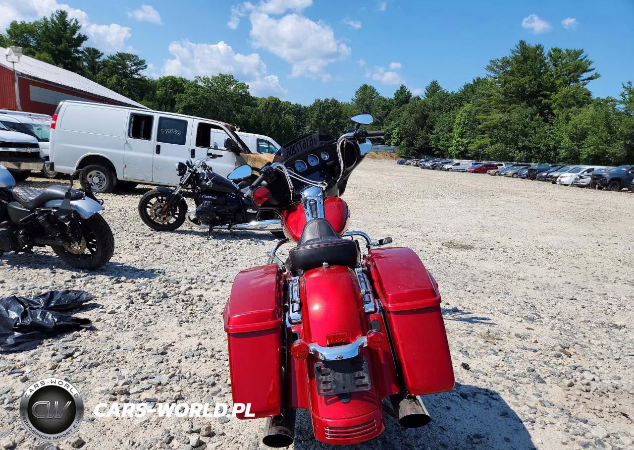 2018 Harley-Davidson Flhx Street Glide VIN:1HD1KBC17JB615891 - 4