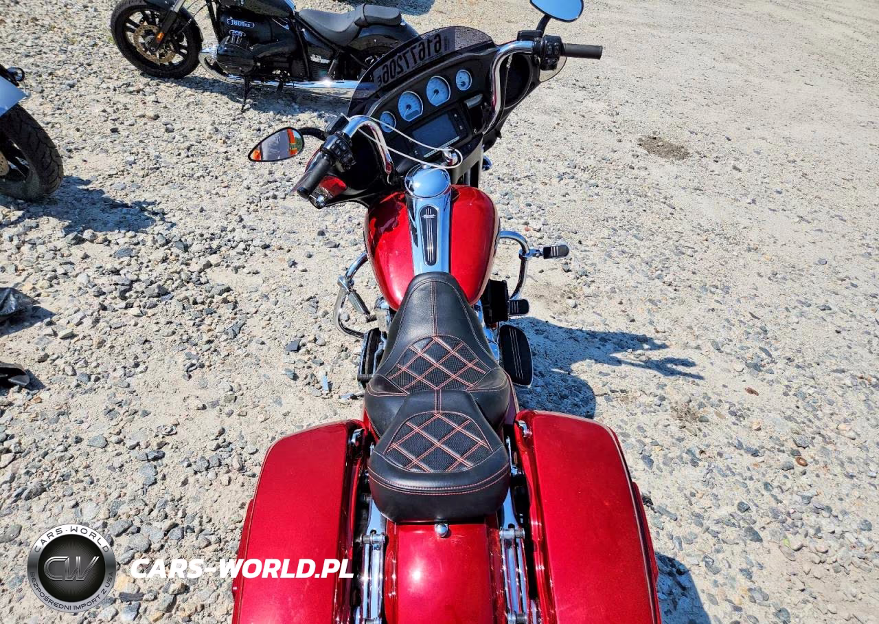 2018 Harley-Davidson Flhx Street Glide VIN:1HD1KBC17JB615891 - 6