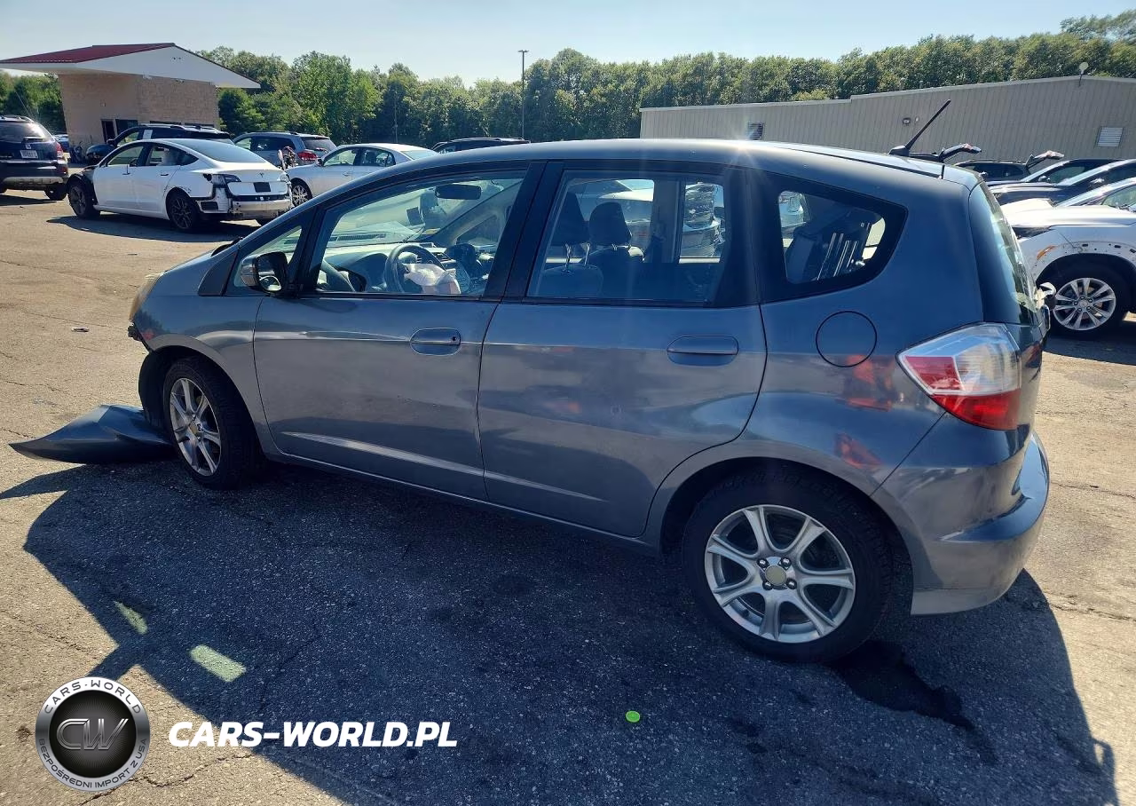 2013 Honda Fit VIN:JHMGE8H32DC044565 - 2