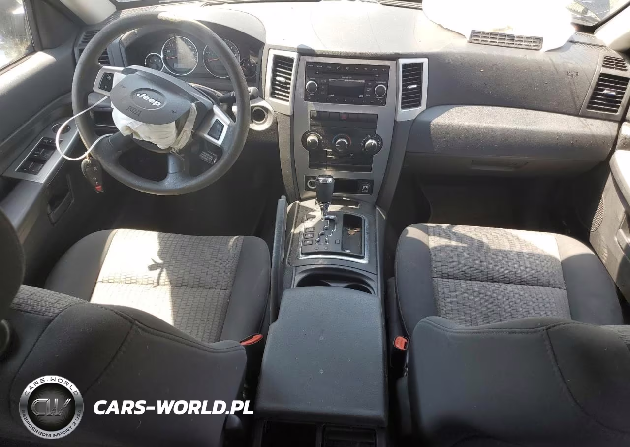 2008 Jeep Grand Cherokee Laredo VIN:1J8GR48K98C173780 - 8
