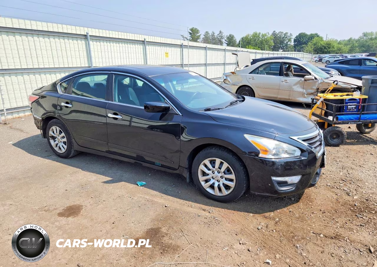 2015 Nissan Altima 2.5 S VIN:1N4AL3AP3FC499379 - 4