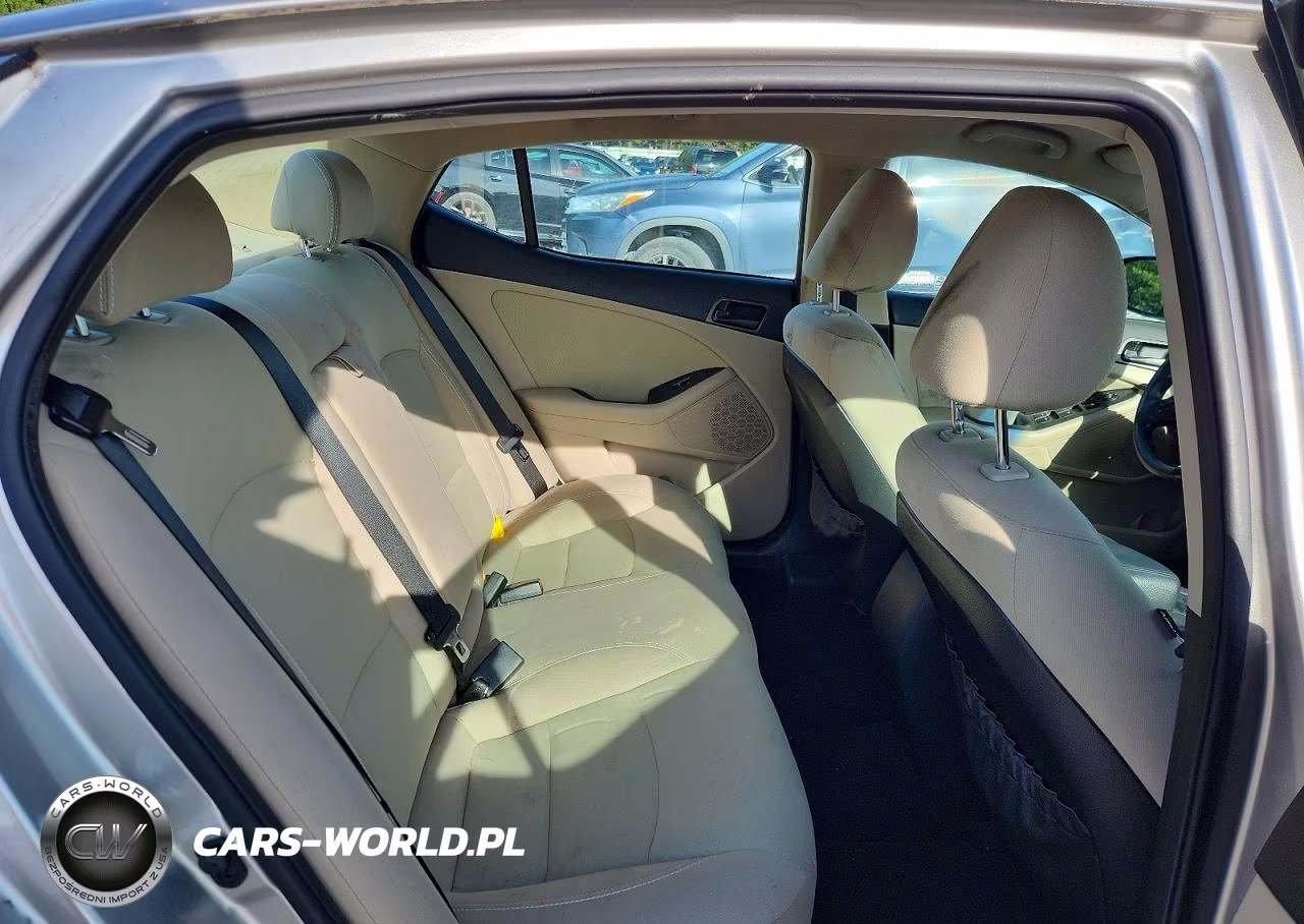 2015 Kia Optima Lx VIN:5XXGM4A76FG480042 - 10