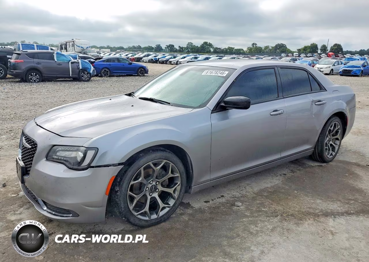 2018 Chrysler 300 Touring