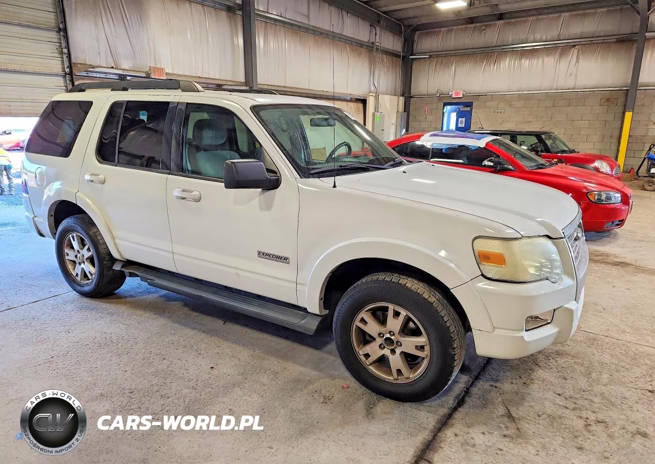 2008 Ford Explorer Xlt VIN:1FMEU73E98UA88525 - 4