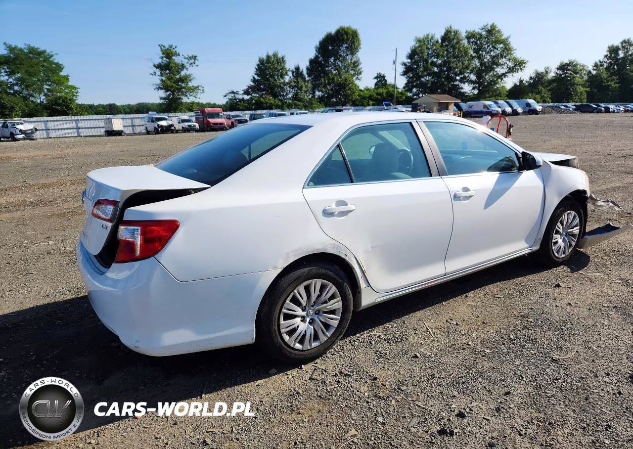 2012 Toyota Camry VIN:4T1BF1FKXCU521452 - 3