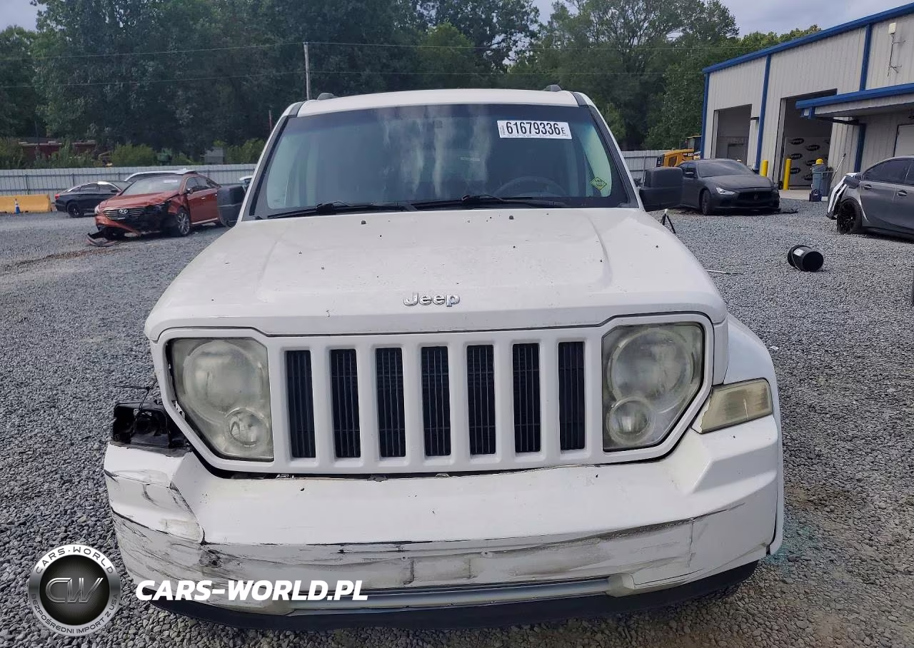 2008 Jeep Liberty Sport VIN:1J8GP28K48W249253 - 5