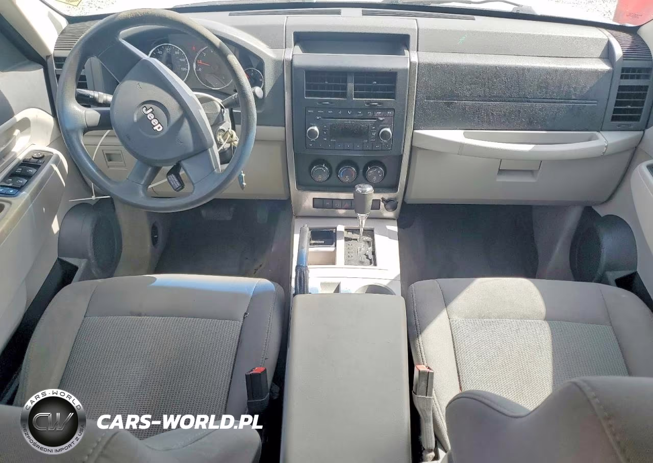 2008 Jeep Liberty Sport VIN:1J8GP28K48W249253 - 8
