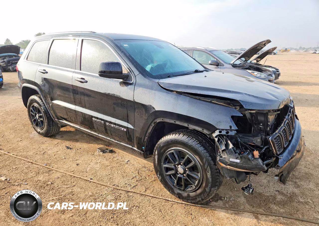 2018 Jeep Grand Cherokee Laredo VIN:1C4RJFAG1JC177787 - 4