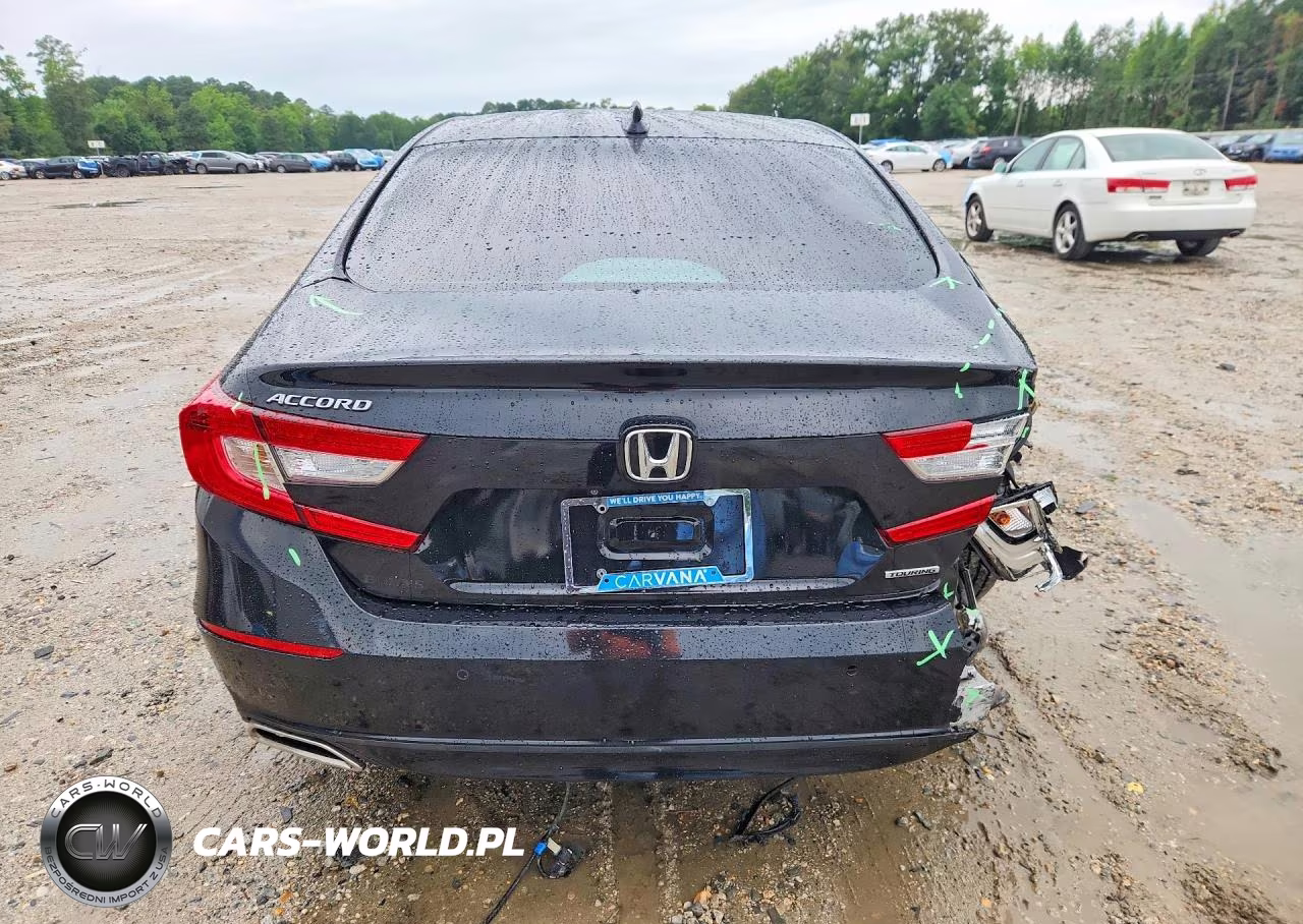 2018 Honda Accord Touring VIN:1HGCV1F97JA047582 - 6