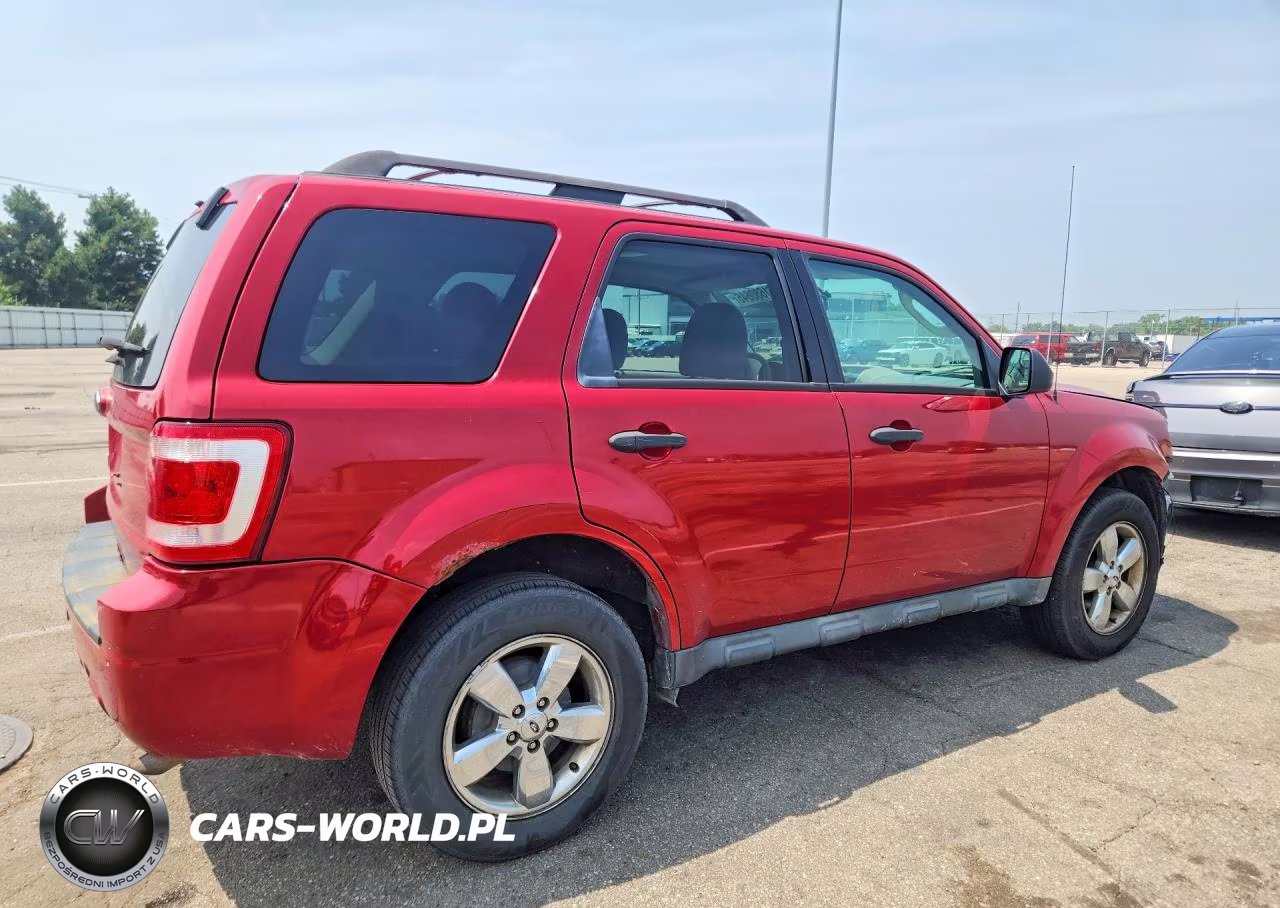 2011 Ford Escape Xlt VIN:1FMCU0D77BKB22088 - 3