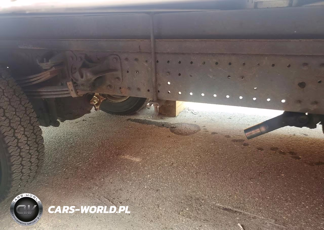 2018 Hino 195 Box Truck VIN:JHHSDM2H8JK006140 - 12
