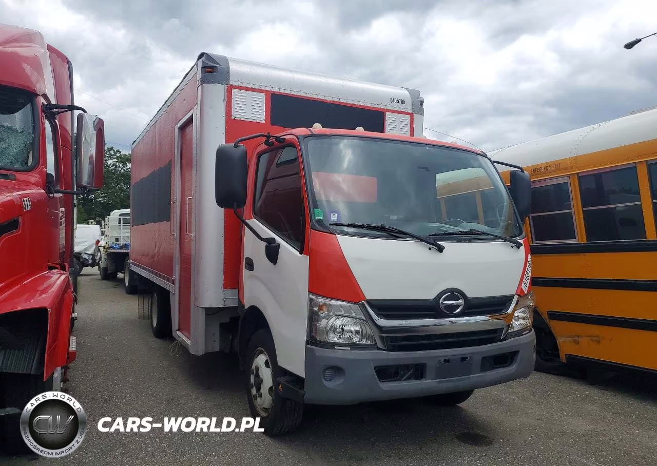 2018 Hino 195 Box Truck VIN:JHHSDM2H8JK006140 - 4