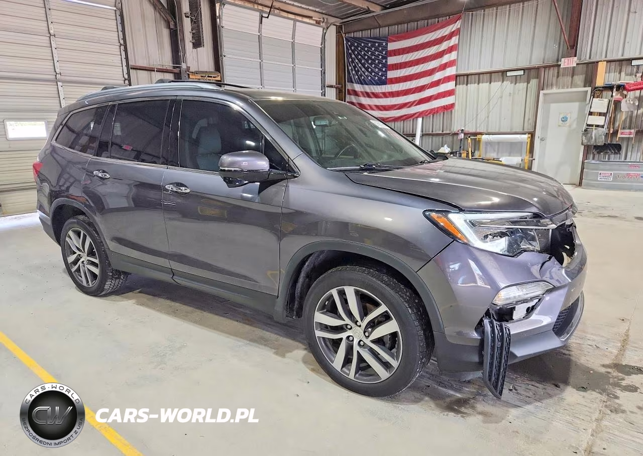 2017 Honda Pilot Touring VIN:5FNYF6H9XHB104435 - 4