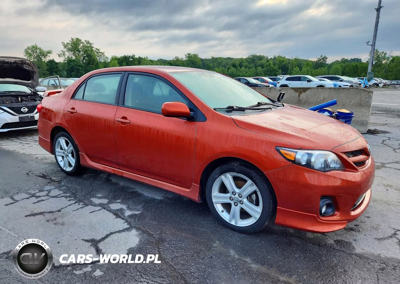 2013 Toyota Corolla S Special Edition VIN:2T1BU4EE0DC081604 - 4