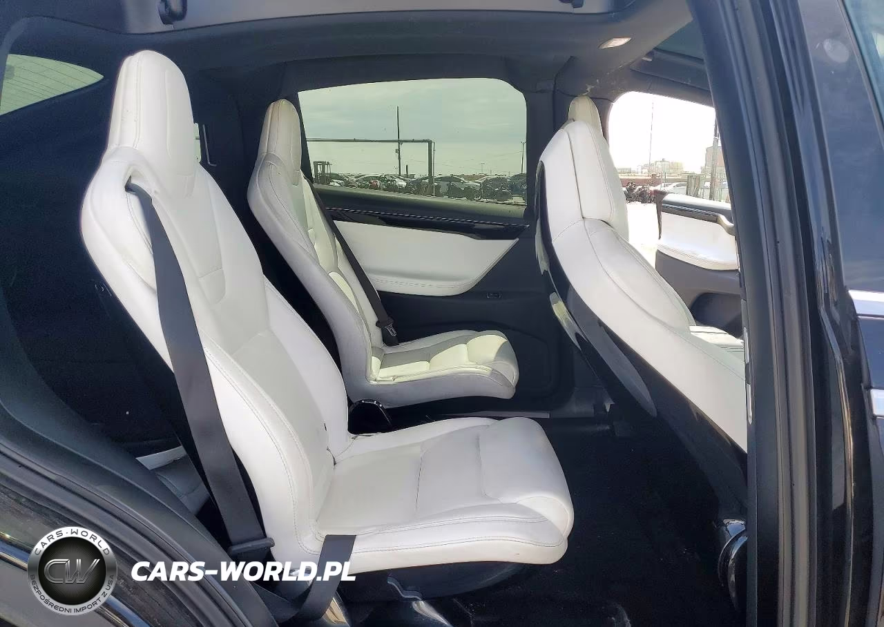 2016 Tesla Model X VIN:5YJXCBE25GF027167 - 11