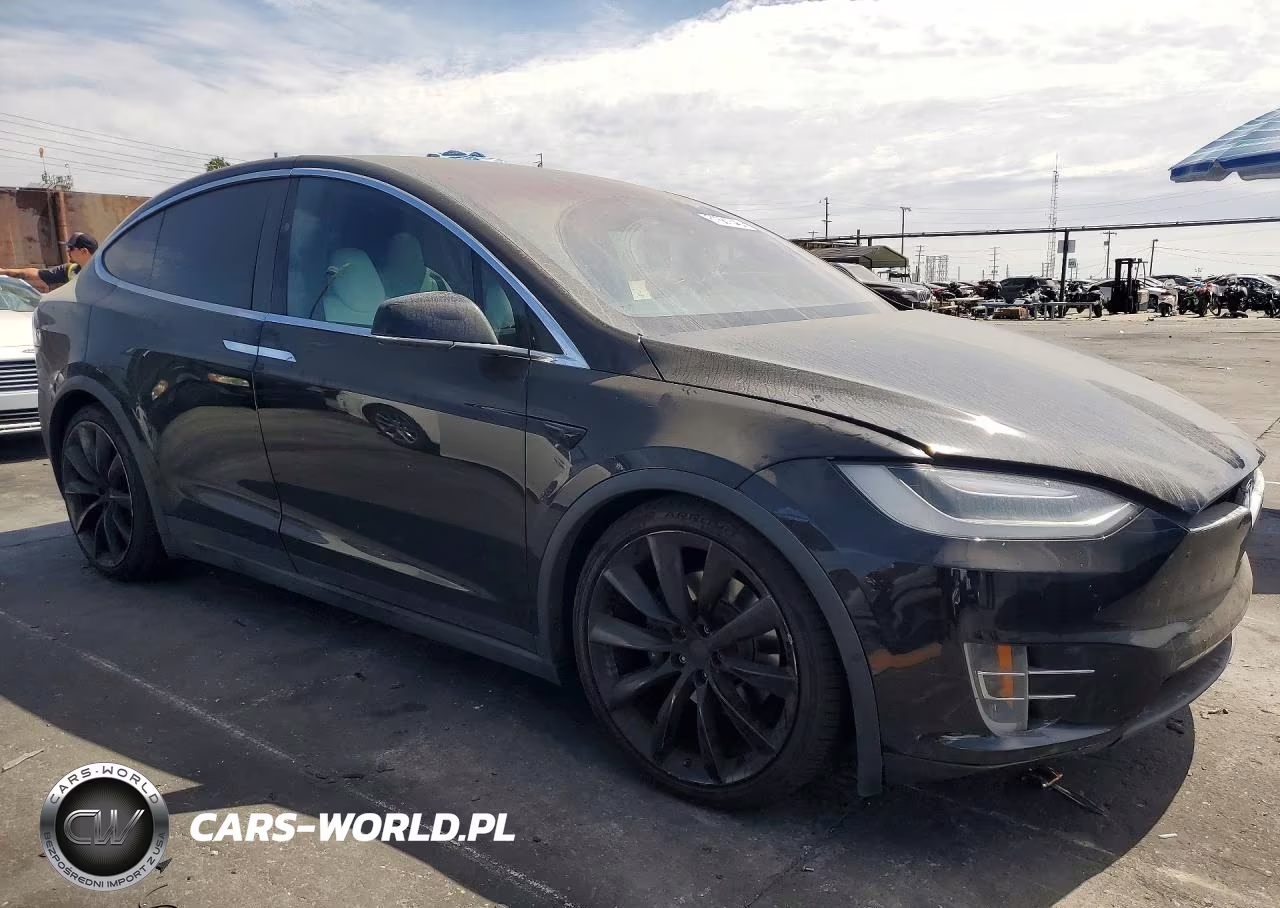 2016 Tesla Model X VIN:5YJXCBE25GF027167 - 4
