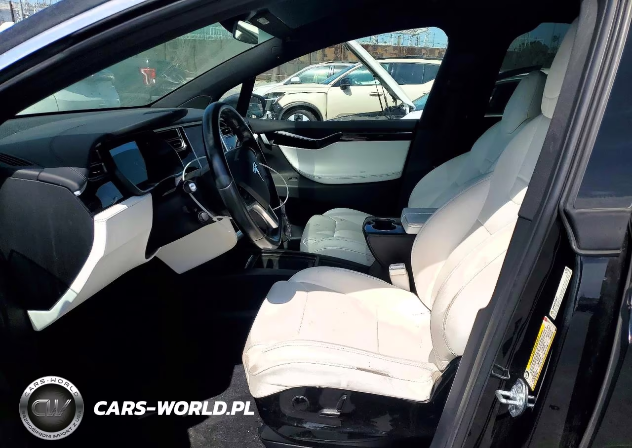 2016 Tesla Model X VIN:5YJXCBE25GF027167 - 7