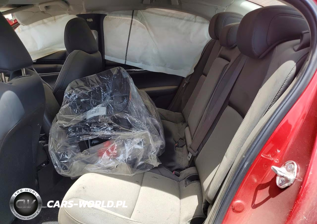 2019 Mazda 3 Preferred Plus VIN:JM1BPACL4K1106996 - 10