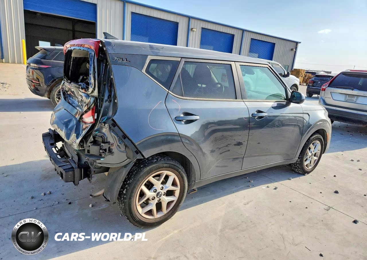 2021 Kia Soul S VIN:KNDJ23AU8M7775130 - 3