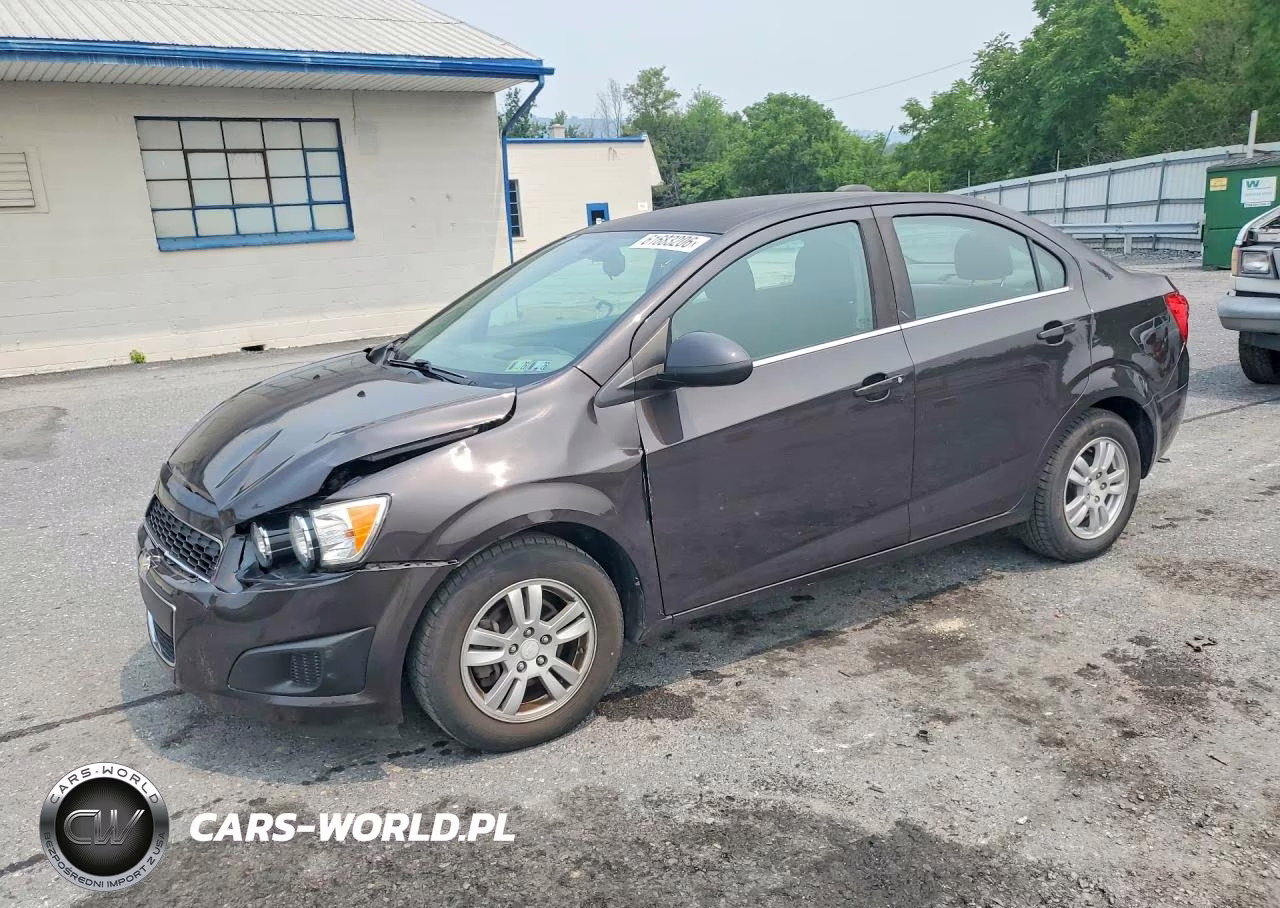 2015 Chevrolet Sonic Lt – zdjęcie 1 z 12