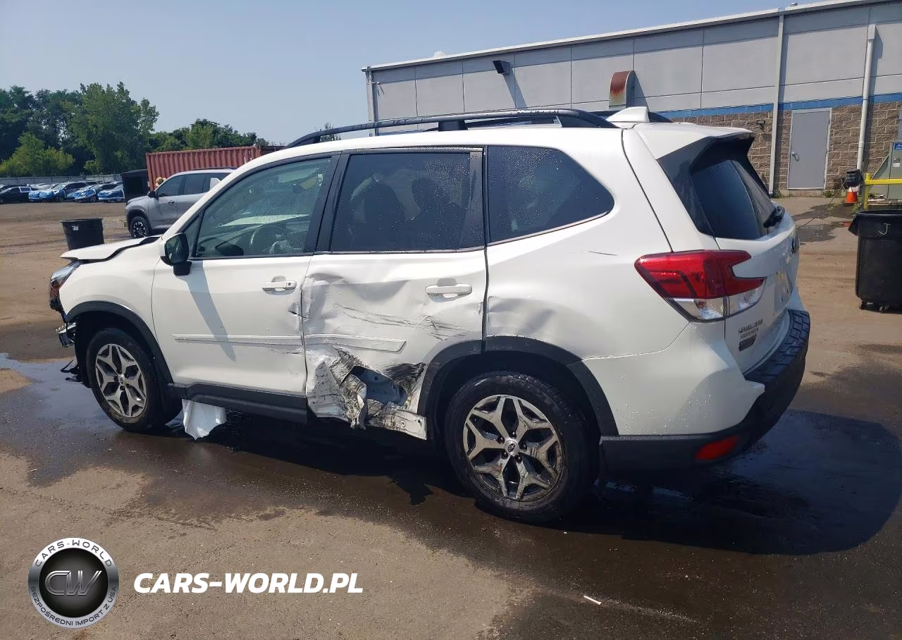 2020 Subaru Forester Premium VIN:JF2SKAJC6LH543863 - 2