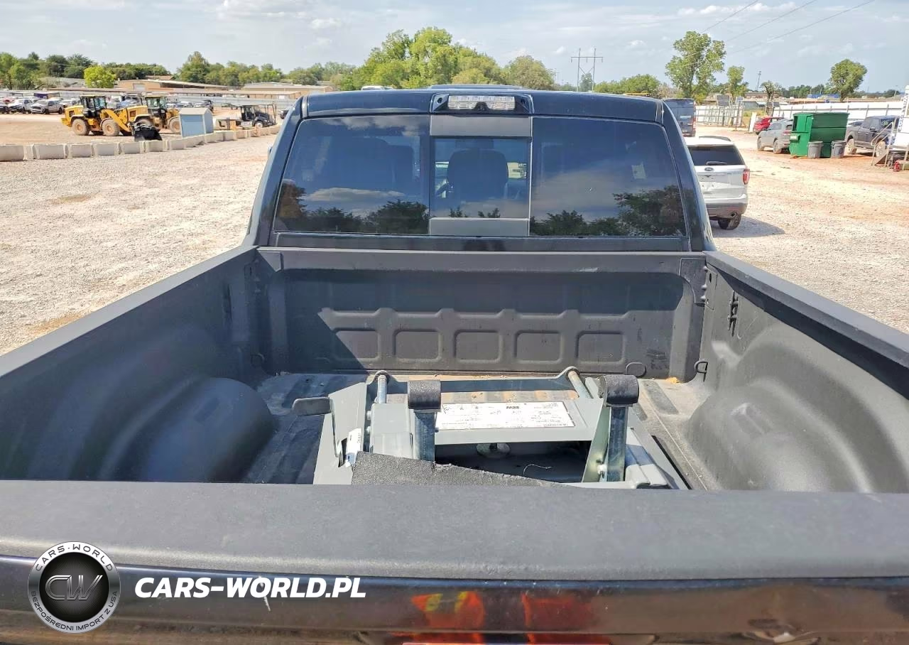 2019 Ram 3500 Laramie VIN:3C63R3ML7KG555770 - 10