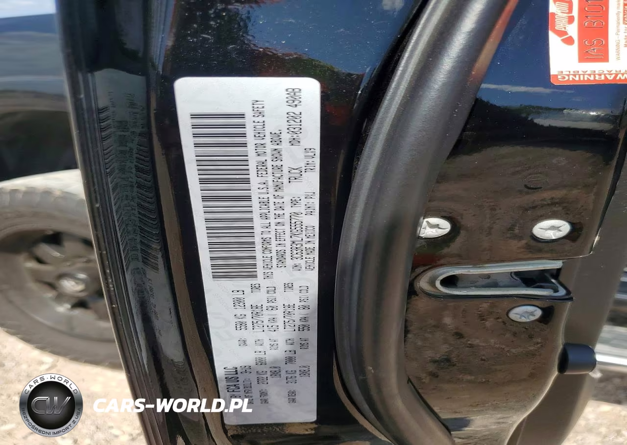 2019 Ram 3500 Laramie VIN:3C63R3ML7KG555770 - 13