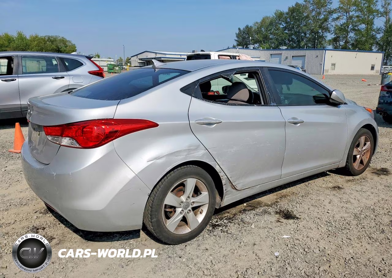 2013 Hyundai Elantra Gls VIN:KMHDH4AE7DU530620 - 3