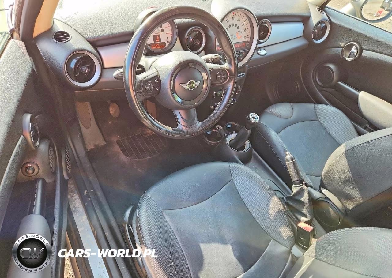 2011 MINI COOPER CLUBMAN VIN:WMWZF3C52BTX82234 - 8