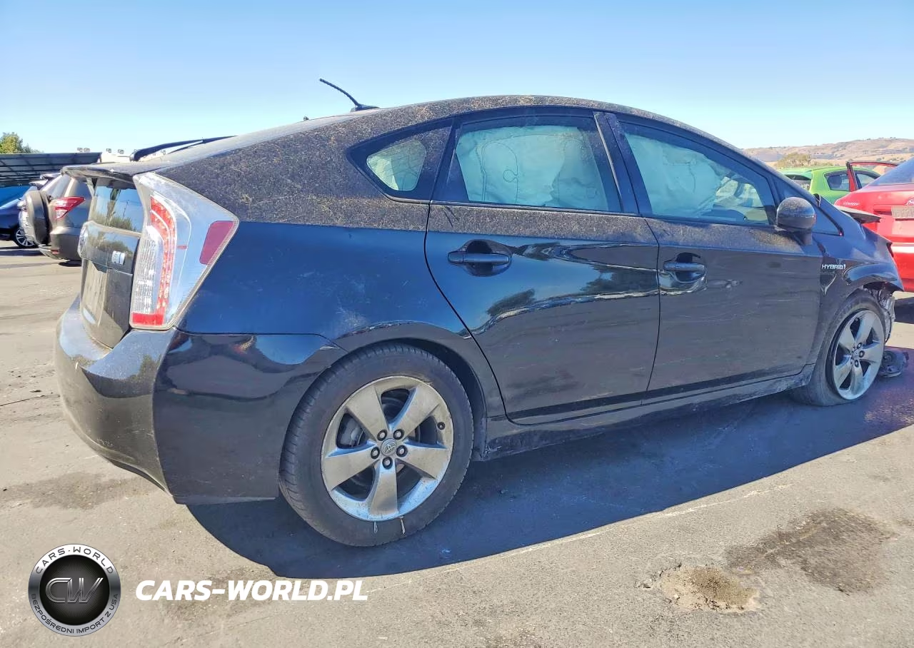 2013 Toyota Prius Persona Series Se VIN:JTDKN3DU8D5620628 - 3