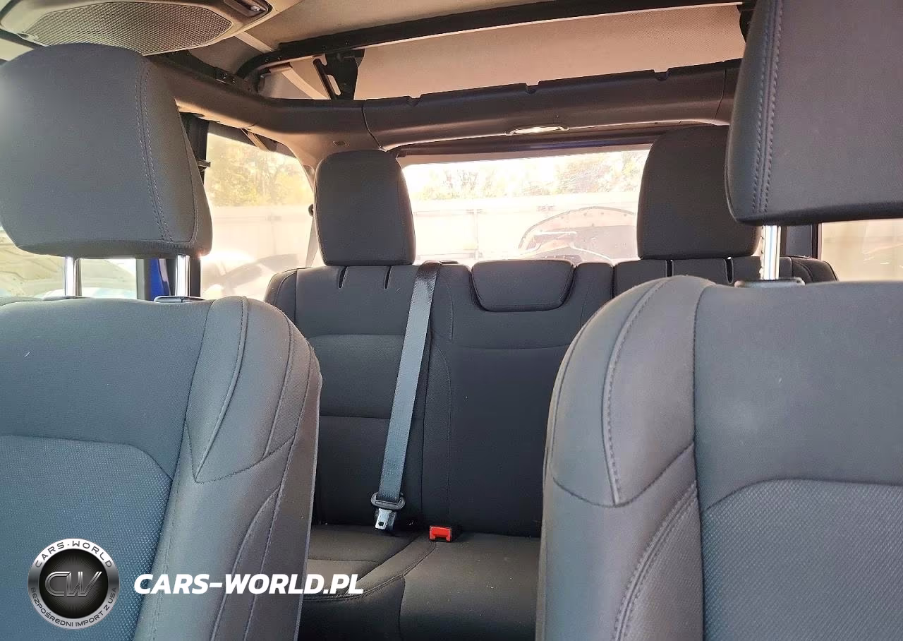 2018 Jeep Wrangler Unlimited Sport VIN:1C4HJXDG2JW316238 - 10