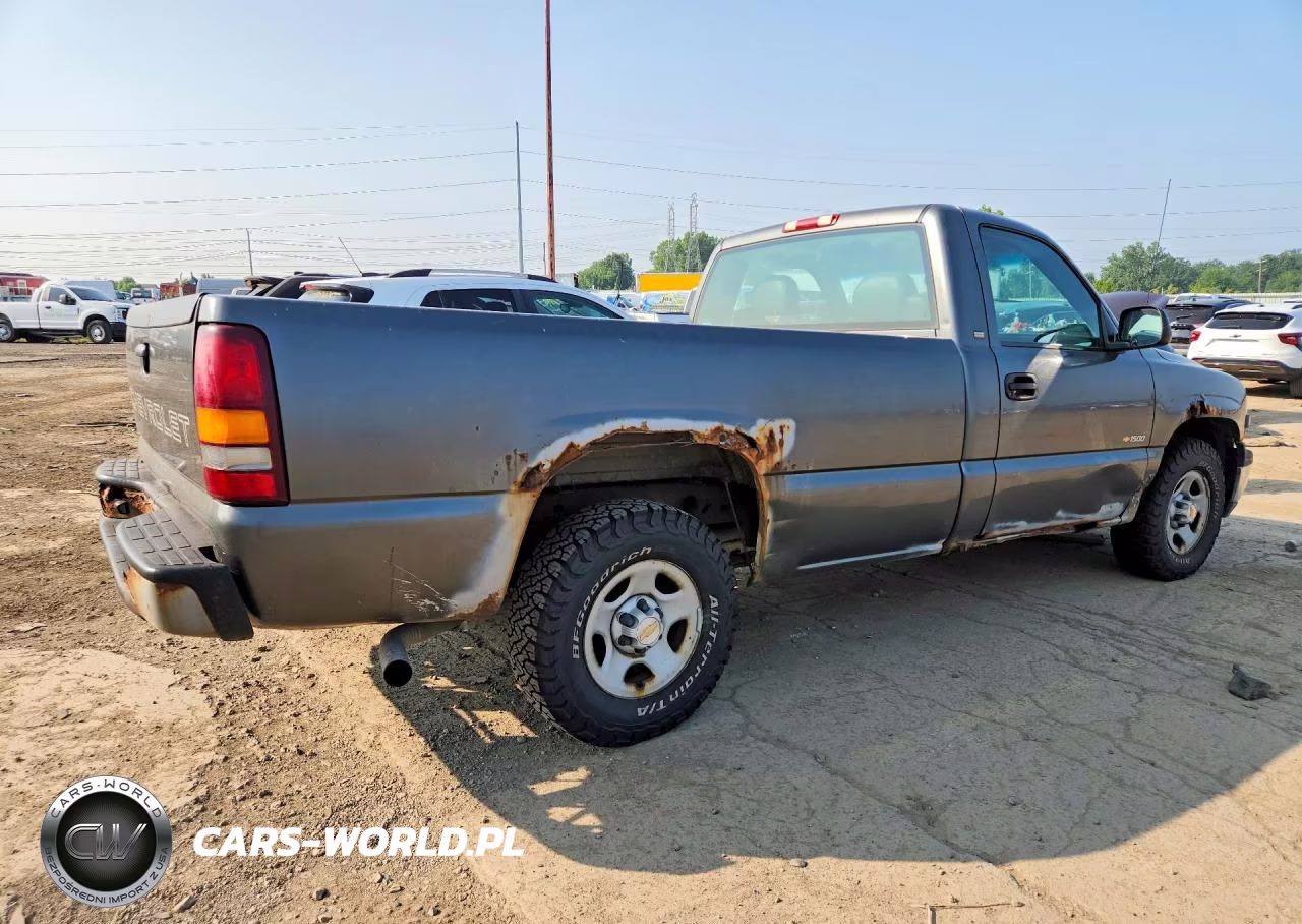 2002 Chevrolet Silverado C1500 VIN:1GCEC14WX2Z151301 - 3