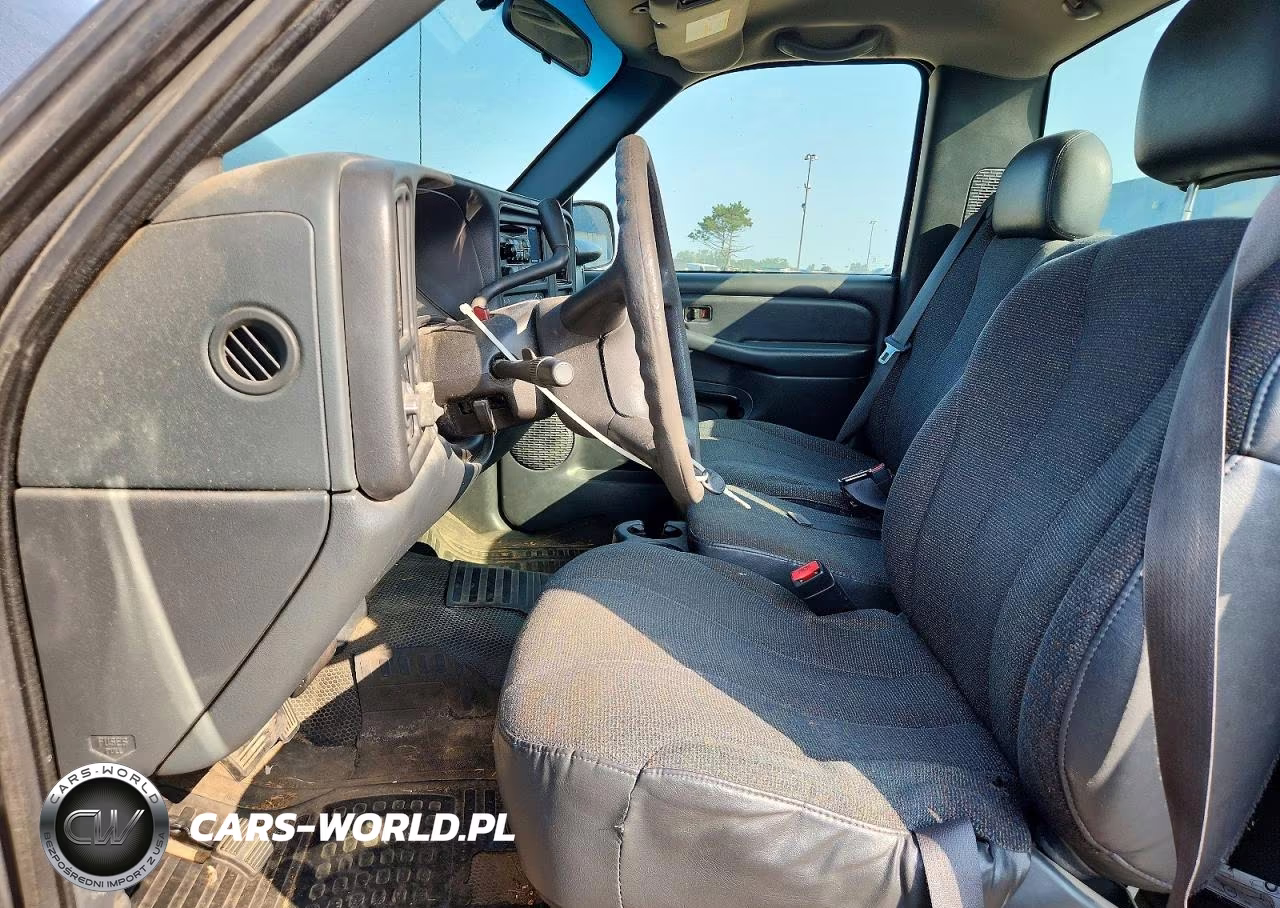 2002 Chevrolet Silverado C1500 VIN:1GCEC14WX2Z151301 - 7