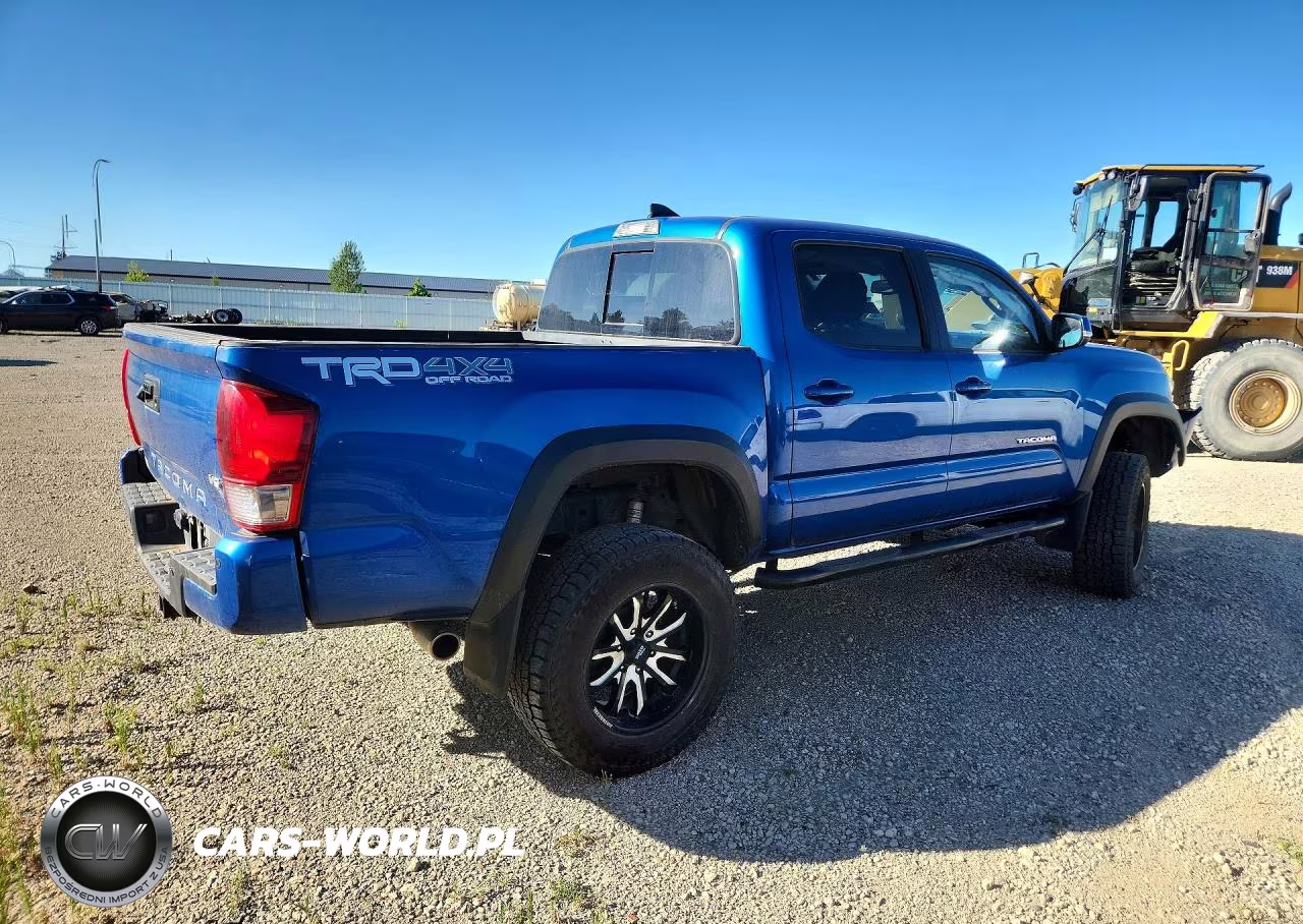 2017 Toyota Tacoma Trd Off-Road VIN:3TMCZ5ANXHM092589 - 3