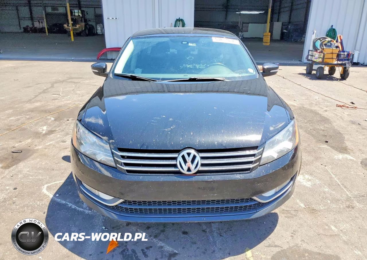 2015 Volkswagen Passat S VIN:1VWAS7A36FC100818 - 5
