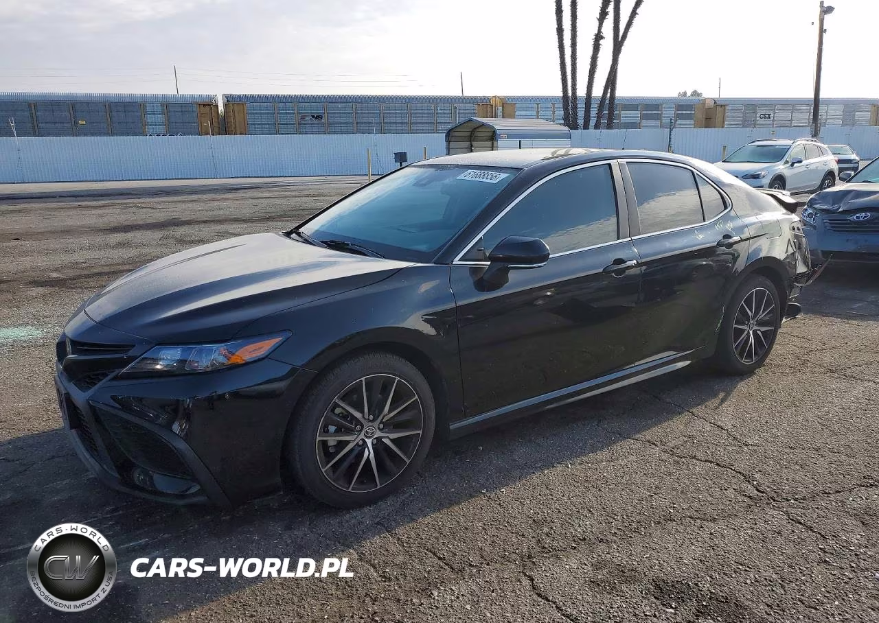 2023 Toyota Camry Se – zdjęcie 1 z 13