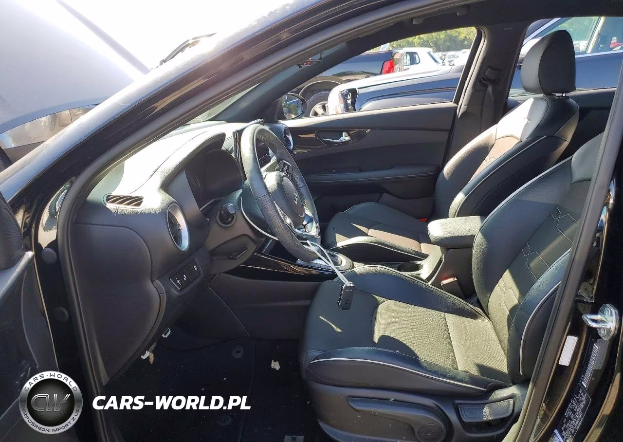 2023 Kia Forte Gt Line VIN:3KPF54AD0PE655815 - 7