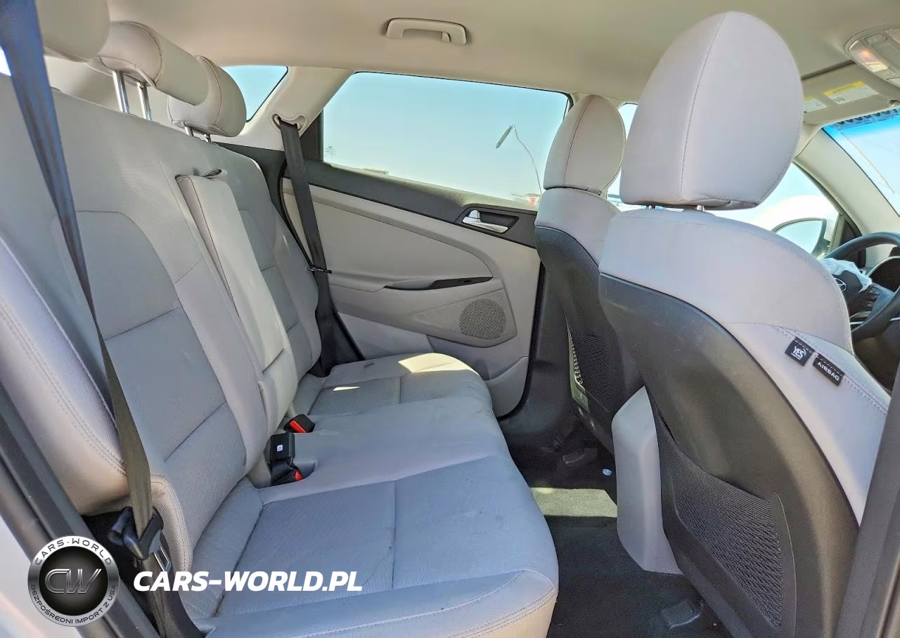 2019 Hyundai Tucson Value VIN:KM8J3CA41KU868885 - 11
