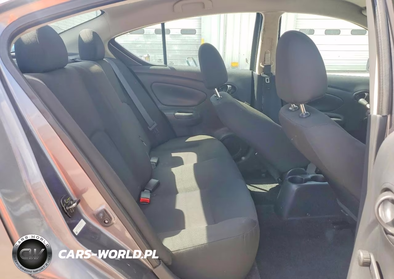 2018 Nissan Versa S Plus VIN:3N1CN7AP1JL824227 - 10