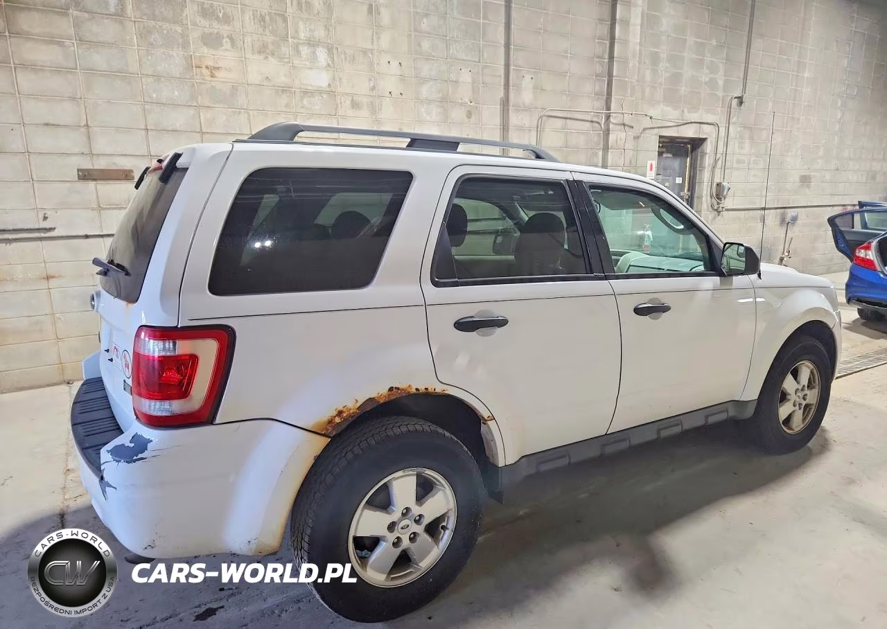 2012 Ford Escape Xlt VIN:1FMCU9DG9CKB34524 - 3