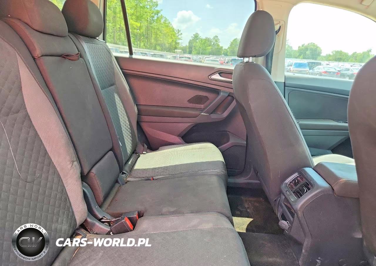 2018 Volkswagen Tiguan S VIN:3VV1B7AXXJM013583 - 11