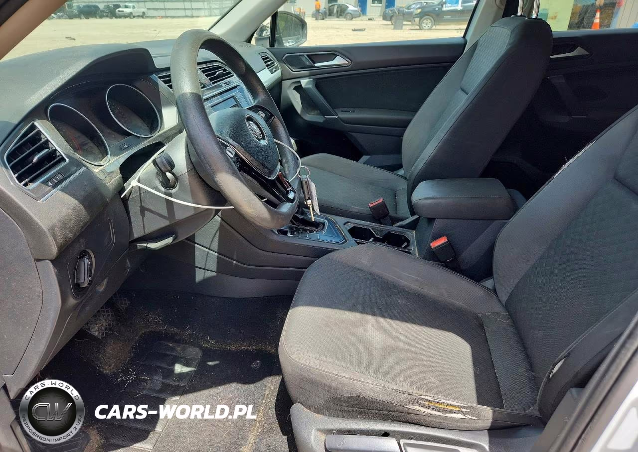 2018 Volkswagen Tiguan S VIN:3VV1B7AXXJM013583 - 7