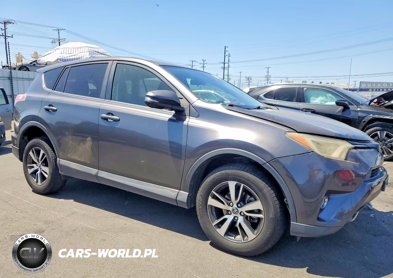 2018 Toyota Rav4 Xle VIN:JTMWFREV0JJ725031 - 4