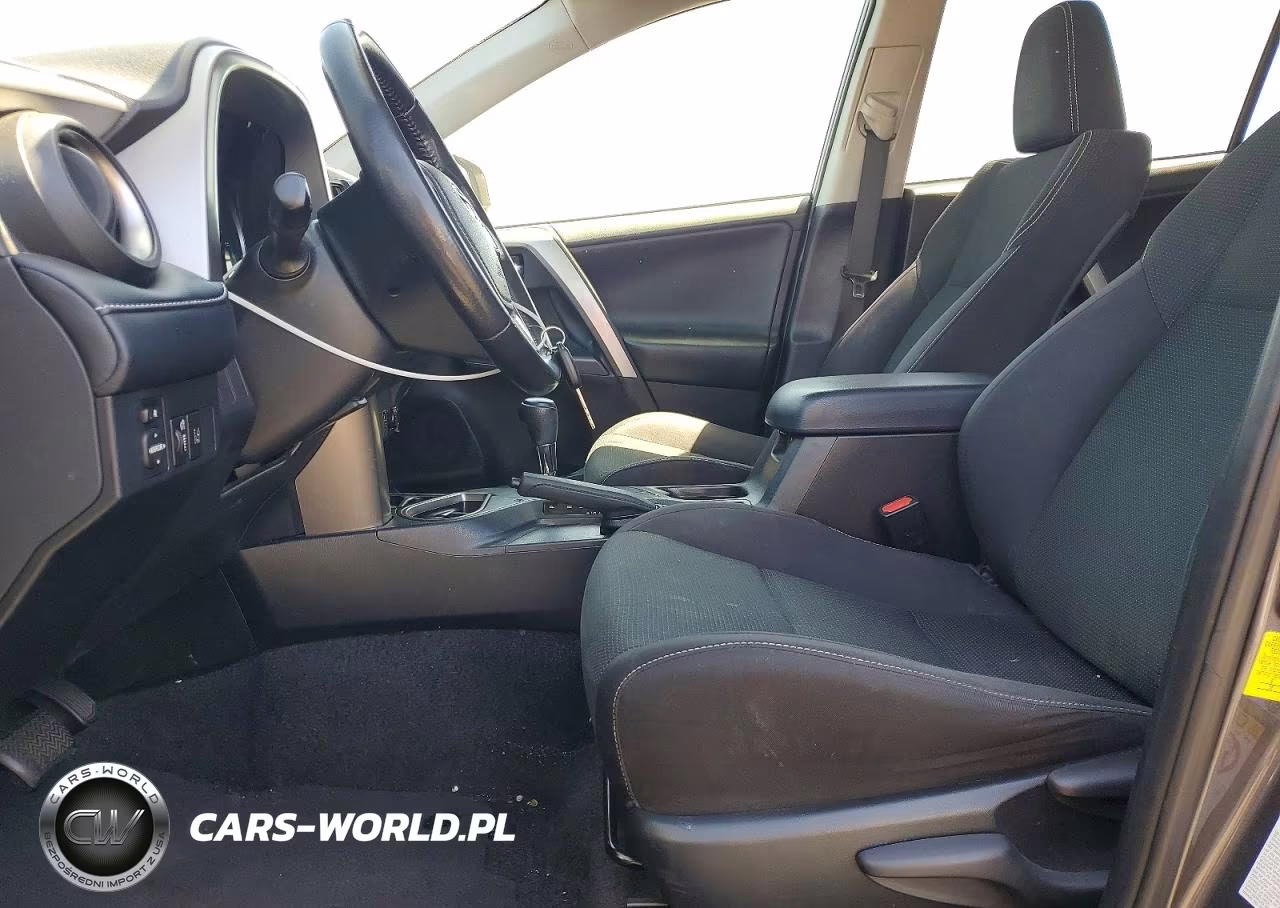2018 Toyota Rav4 Xle VIN:JTMWFREV0JJ725031 - 7