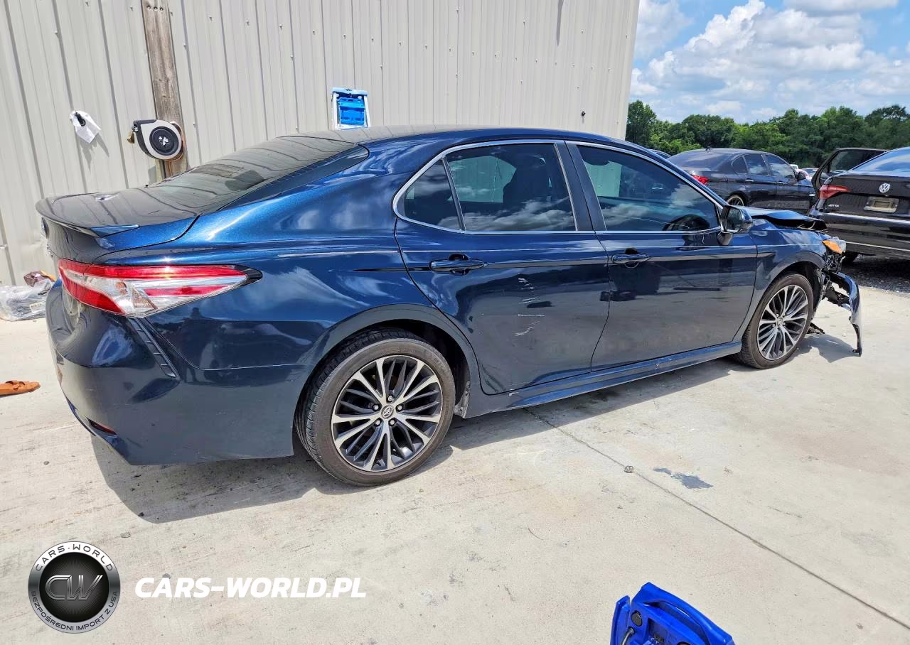 2018 Toyota Camry Se VIN:4T1B11HKXJU654270 - 3