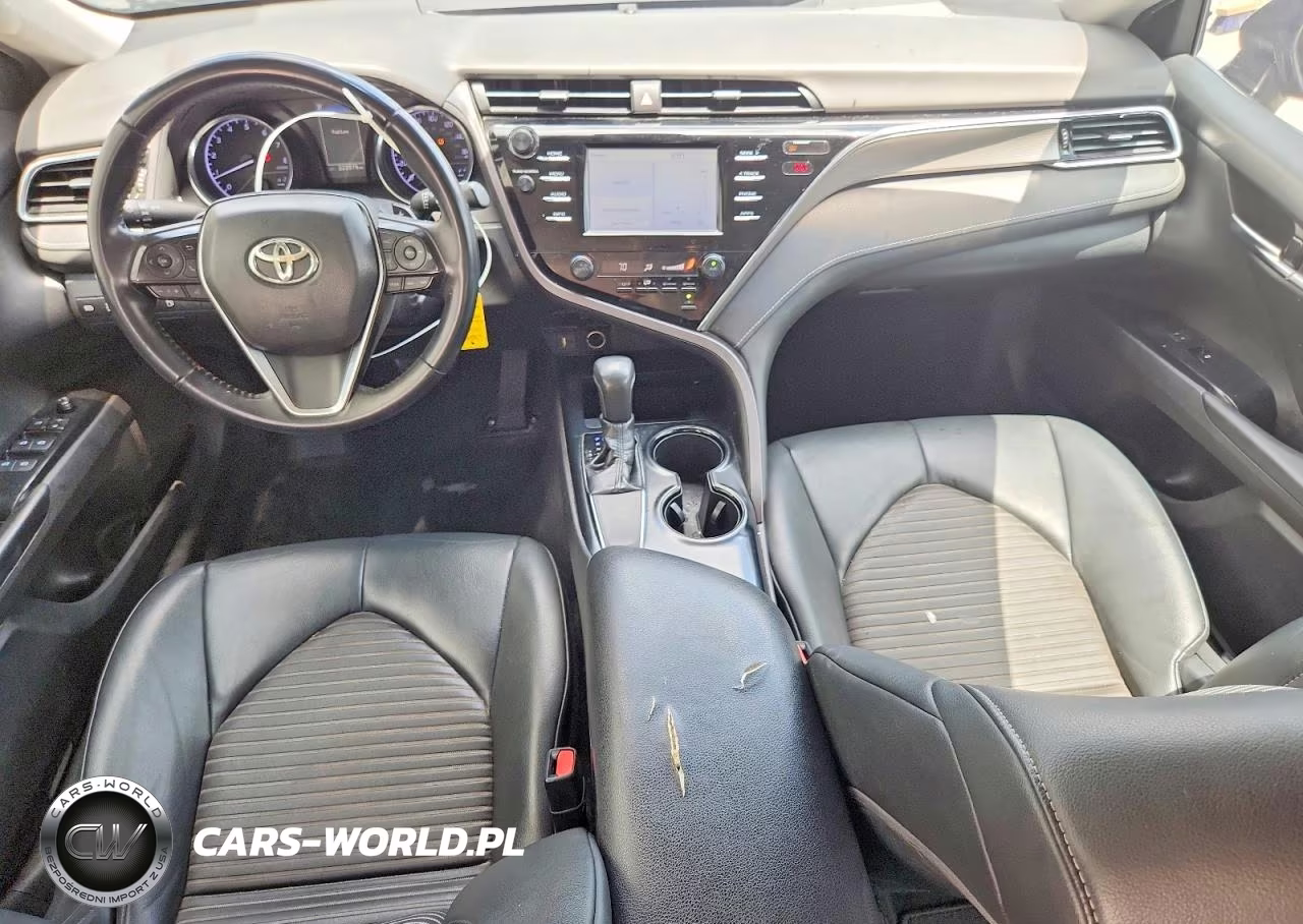 2018 Toyota Camry Se VIN:4T1B11HKXJU654270 - 8
