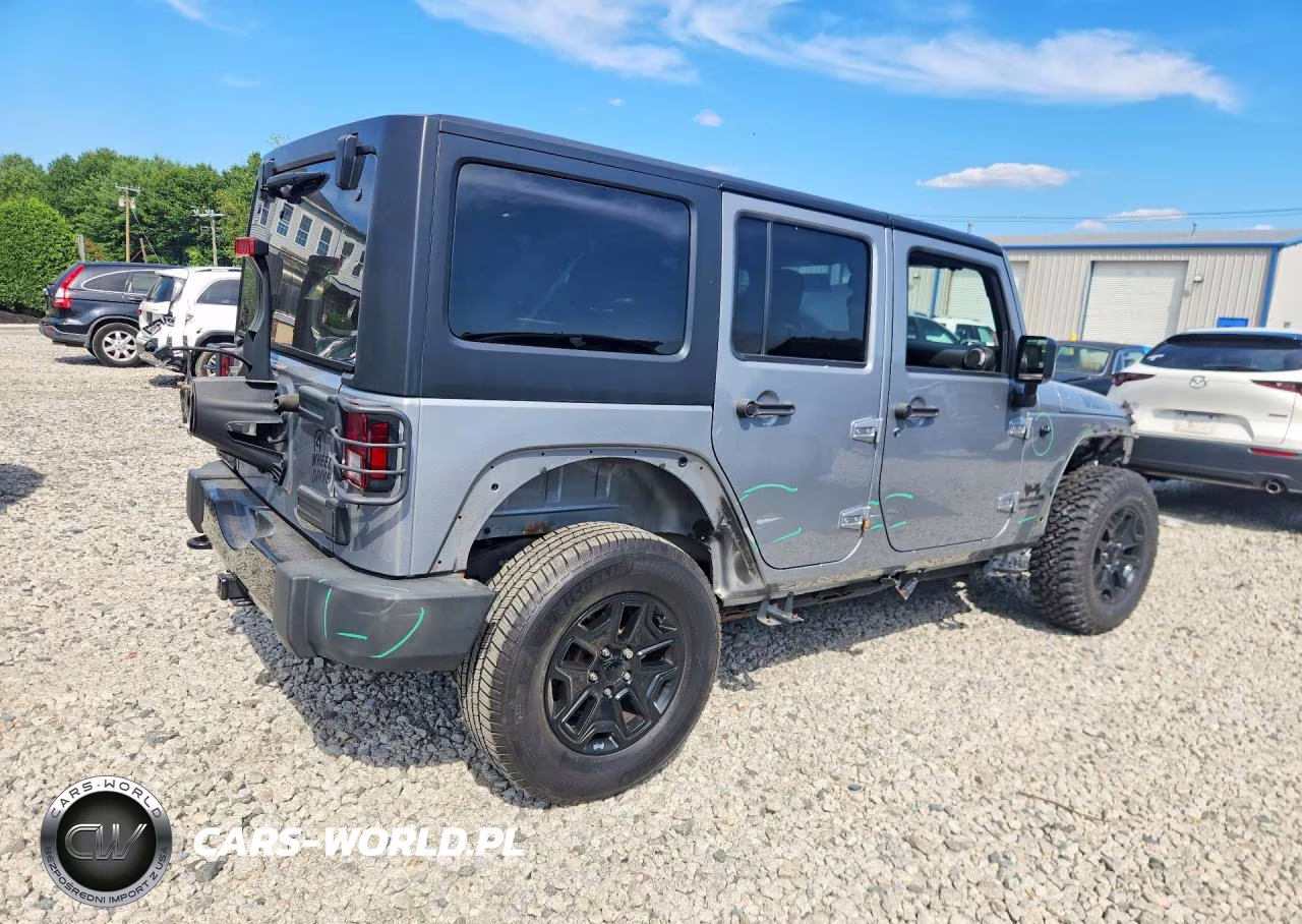 2016 Jeep Wrangler Unlimited Sport VIN:1C4BJWDG5GL279244 - 3