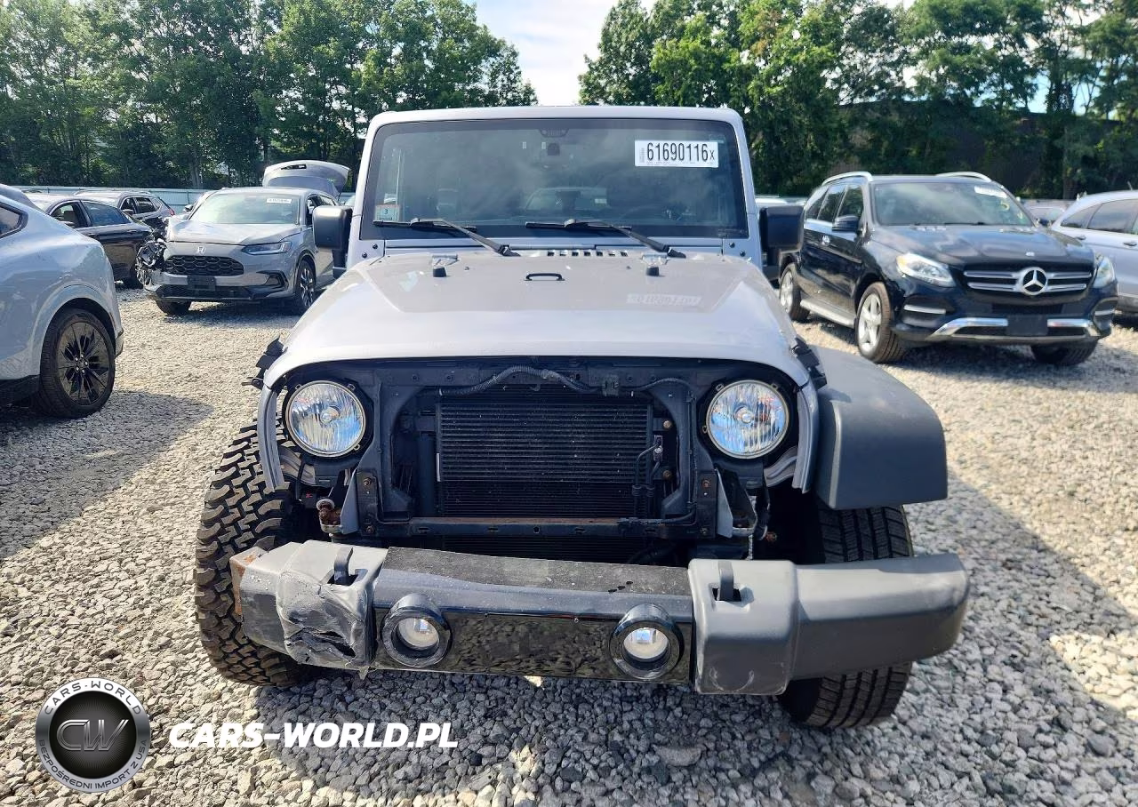 2016 Jeep Wrangler Unlimited Sport VIN:1C4BJWDG5GL279244 - 5