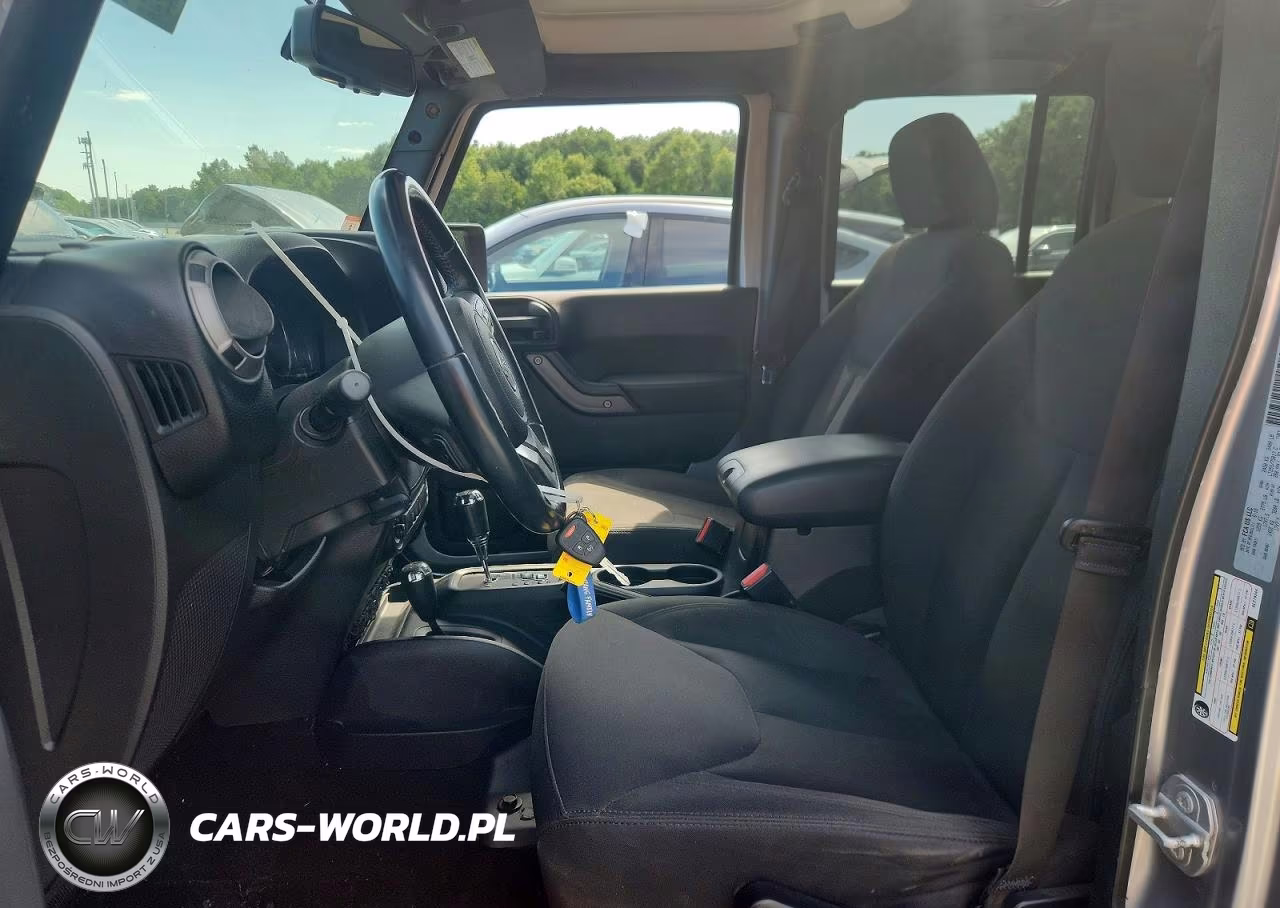 2016 Jeep Wrangler Unlimited Sport VIN:1C4BJWDG5GL279244 - 7
